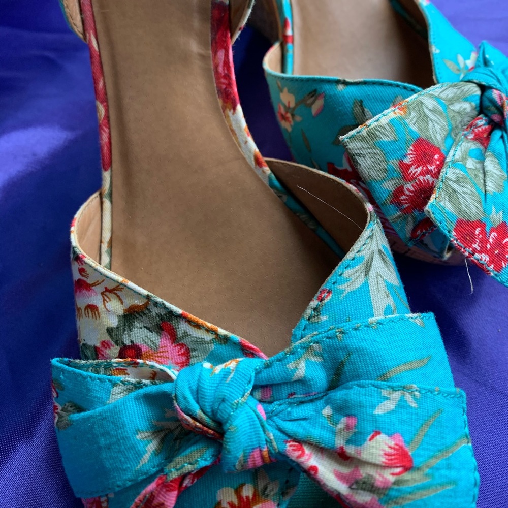 Spring Wedges🌺 - Picture 4 of 5